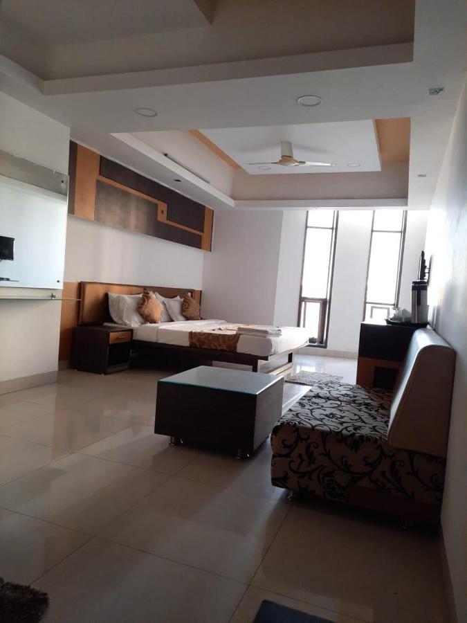 Hotel Grand Suites Индор Екстериор снимка